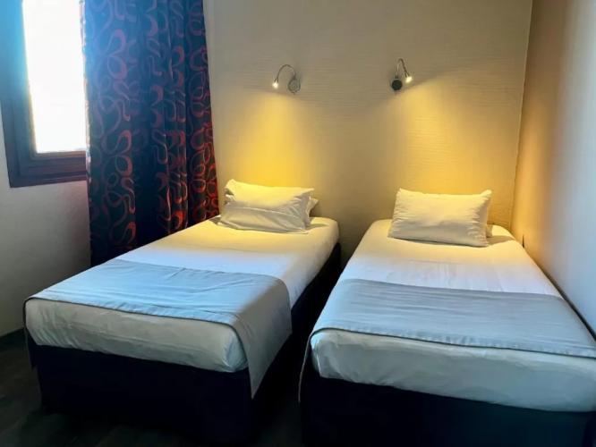 Cit'hotel Le Louvre Orange Hotel