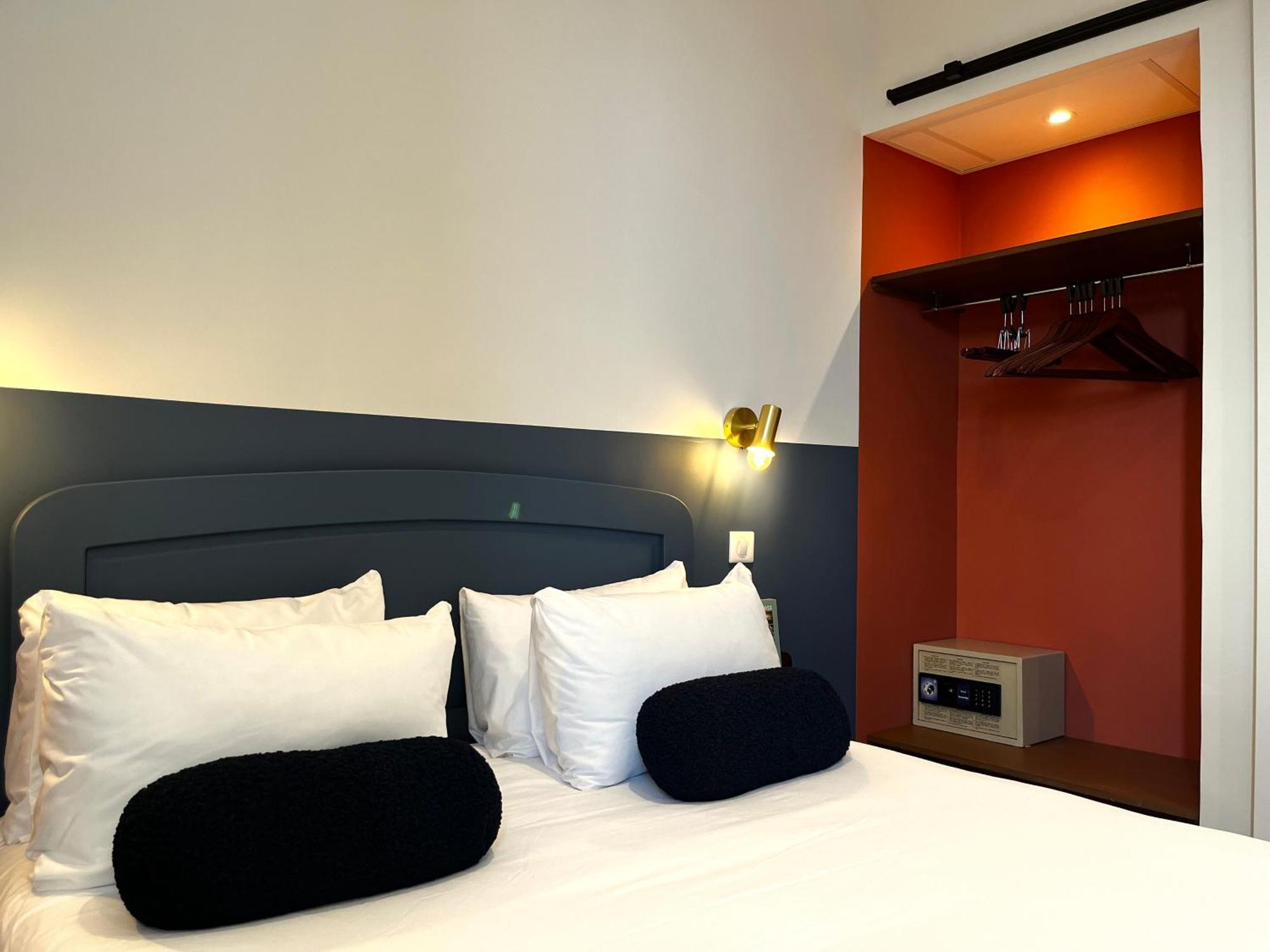 Cit'hotel Le Louvre Orange 3*