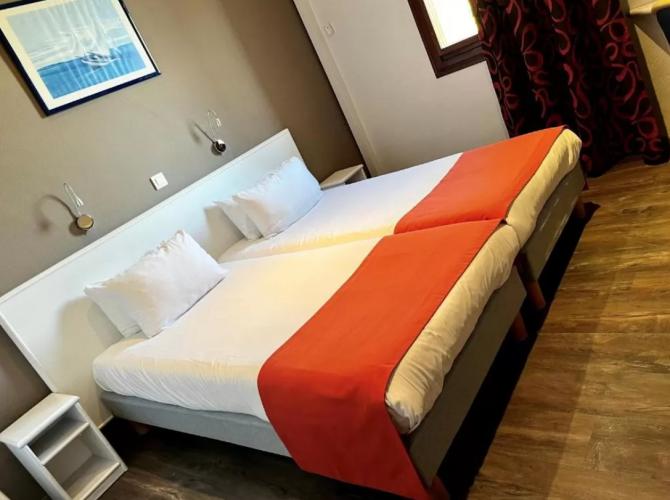 Cit'hotel Le Louvre Orange