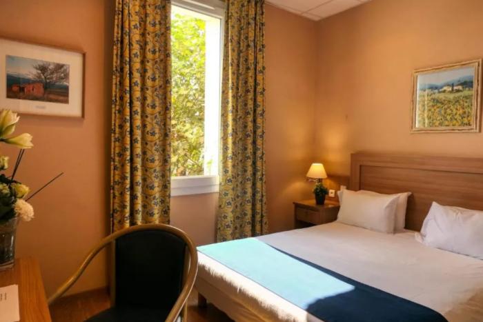 Cit'hotel Le Louvre Orange Hotel